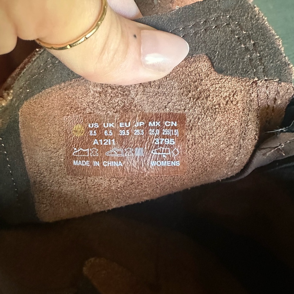 Timberland boots. - Picture 2 of 6